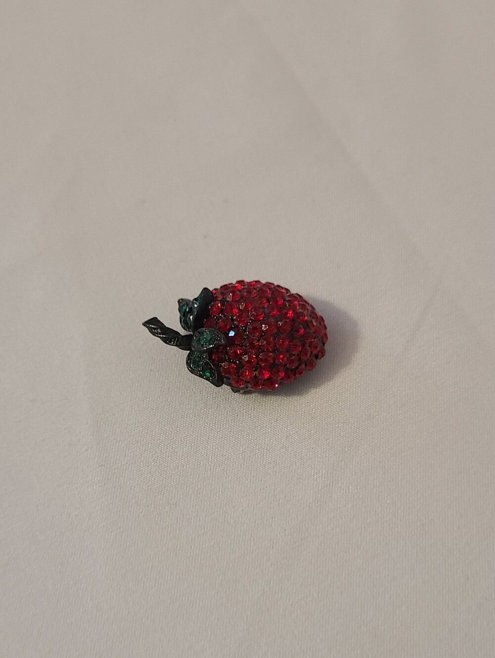 Small Strawberry Pin - Picture 2 of 9